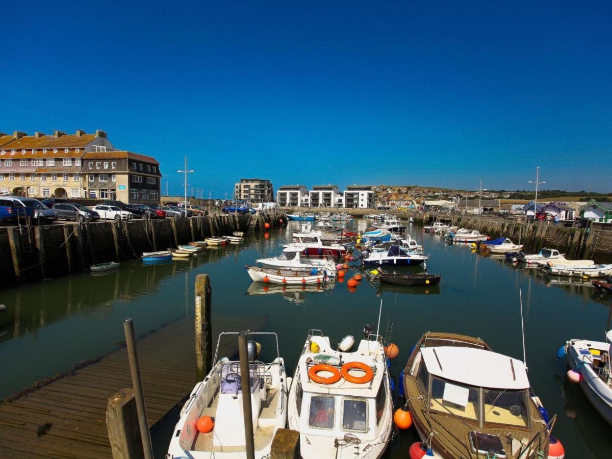 The George Inn West Bay