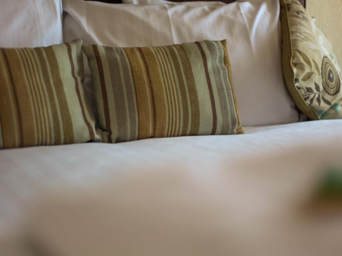 Inn The George West Bay
